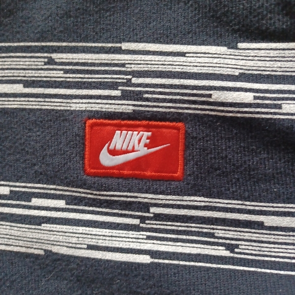 Vintage Nike Black and White Striped Crewneck Men's Medium - Picture 3 of 6